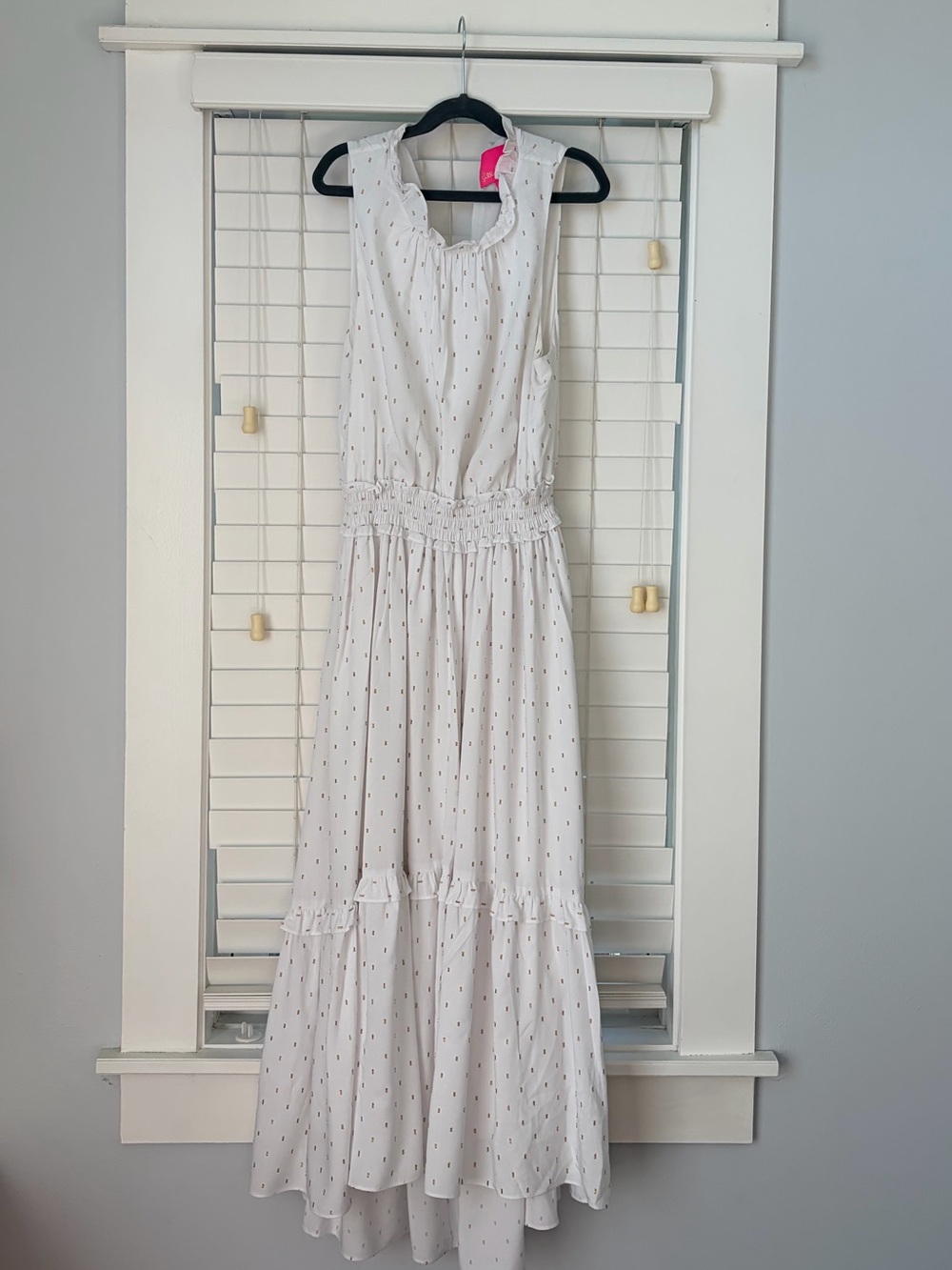 Lilly Pulitzer Resort White Sleeveless Dress with Gold Dot Accents “Clip Chaya” - Picture 7 of 11